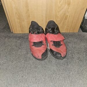 Nike Kyrie Flytrap III Red and Black Sneakers